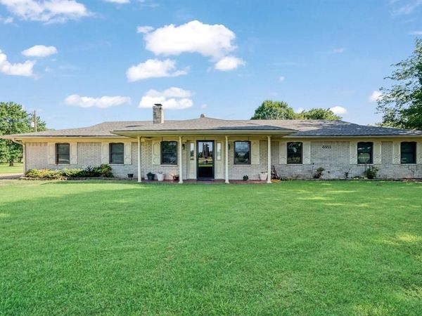 6951 Farm Road 1499, Sumner, TX 75486