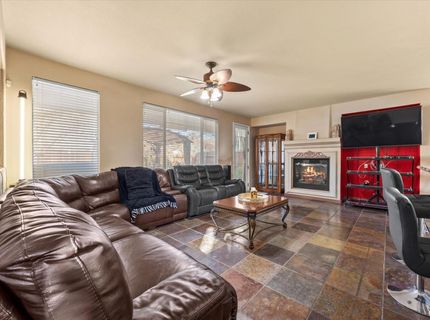 9820 Spring View Way, Elk Grove, CA 95757 Photo