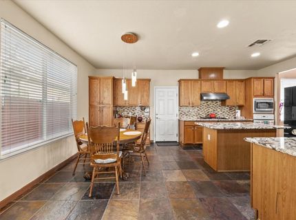 9820 Spring View Way, Elk Grove, CA 95757 Photo