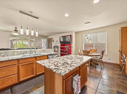 9820 Spring View Way, Elk Grove, CA 95757 Photo