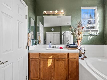 9820 Spring View Way, Elk Grove, CA 95757 Photo