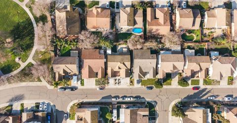 9820 Spring View Way, Elk Grove, CA 95757 Photo