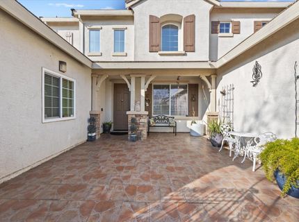 9820 Spring View Way, Elk Grove, CA 95757 Photo