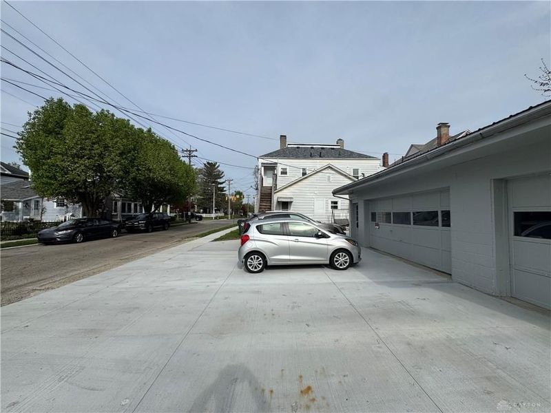 435 1/2 S Market Street, Troy, OH 45373 Photo 2