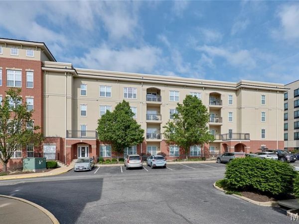 1251 Strassner Drive , Unit 2403, Brentwood, MO 63144