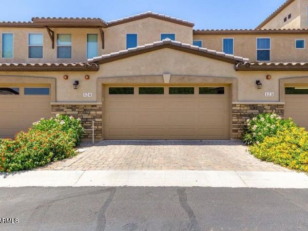 2821 S SKYLINE Drive, Unit 124, Mesa, AZ 85212