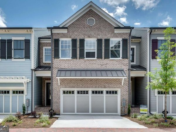 435 Maplewood Drive, Roswell, GA 30075