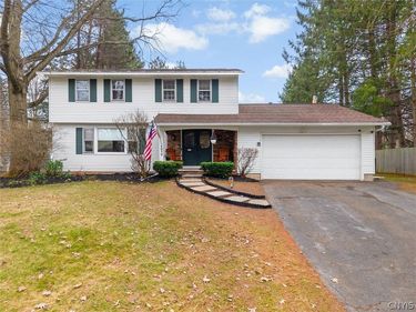 4059 Pawnee Drive, Liverpool, NY 13090