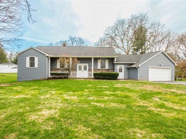 299 Fairport Road, East Rochester, NY 14445