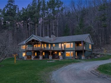 6600 E Hill Road, Naples, NY 14512