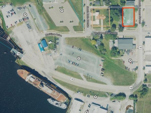 102 W Dowland Street, Ludington, MI 49431