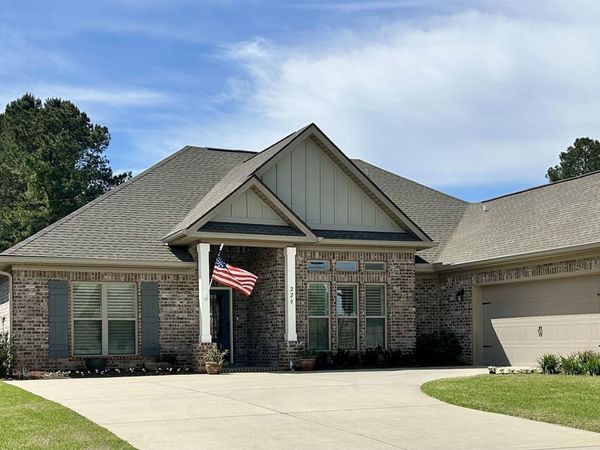 220 Ornate Avenue, Fairhope, AL 36532