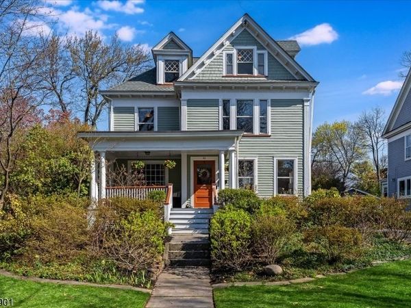 41 Oakwood Ave, Montclair, NJ 07043