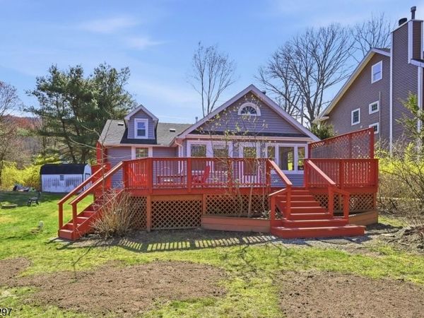 6 Timberwood Ln, Jefferson, NJ 07438