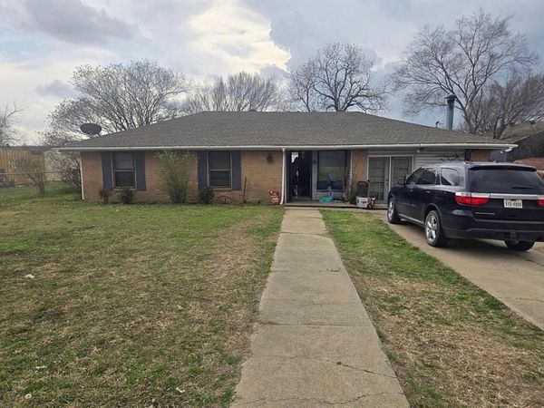 4378 Old Fort Worth Road, Midlothian, TX 76065