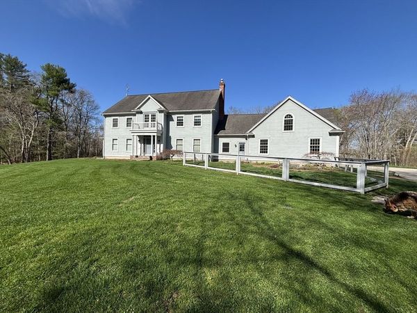 18 Abbey, Rehoboth, MA 02769