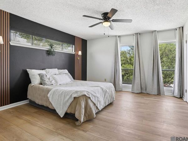 8840 E Cypress Point Ct, Baton Rouge, LA 70809