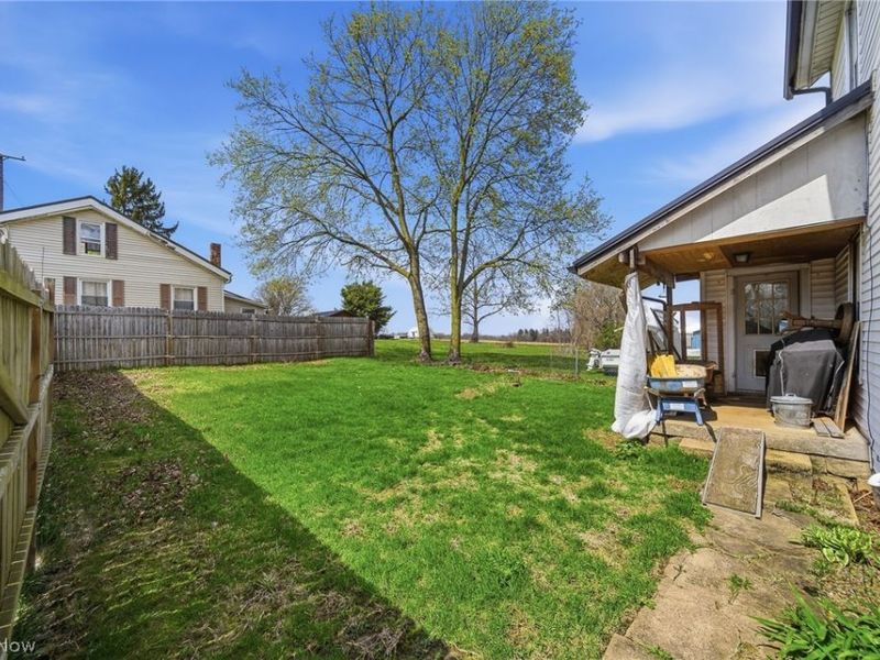 11275 Orrville Street NW, Massillon, OH 44647 Photo 4