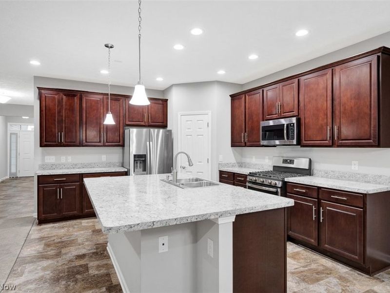 6584 Amber Way, North Ridgeville, OH 44039 Photo 11