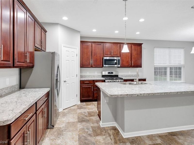 6584 Amber Way, North Ridgeville, OH 44039 Photo 12