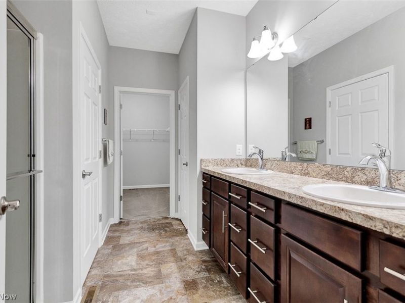 6584 Amber Way, North Ridgeville, OH 44039 Photo 24