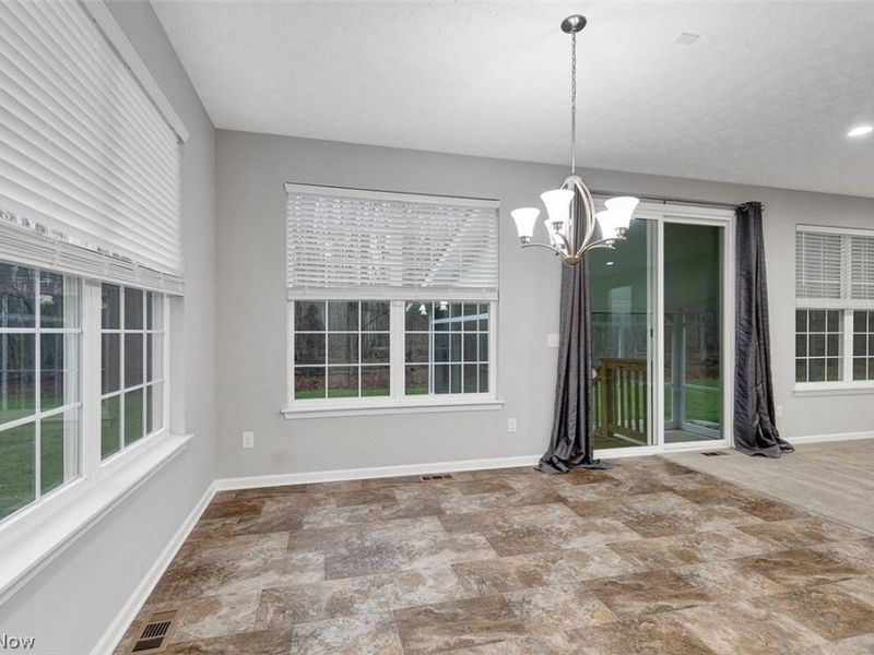 6584 Amber Way, North Ridgeville, OH 44039 Photo 4