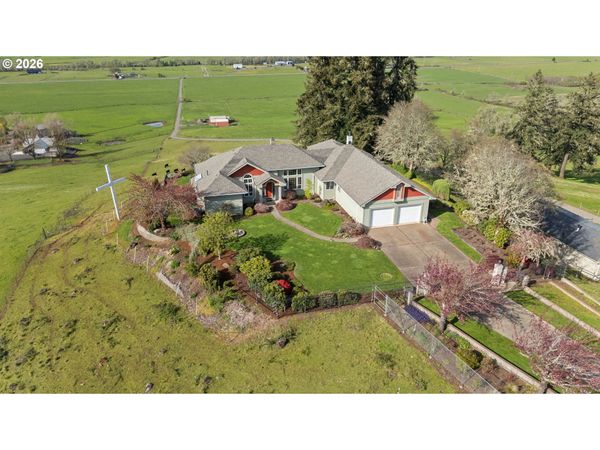 1791 SCOTTS VALLEY RD, Yoncalla, OR 97499