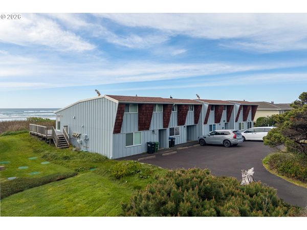 3300 NW Oceania DR, Waldport, OR 97394