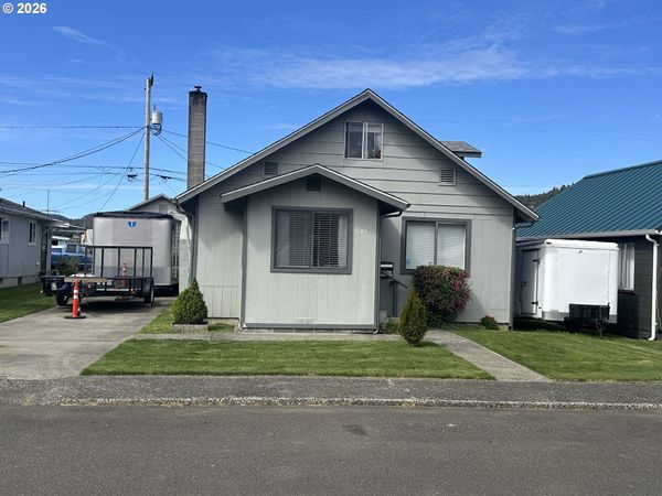2063 ALDER AVE, Reedsport, OR 97467