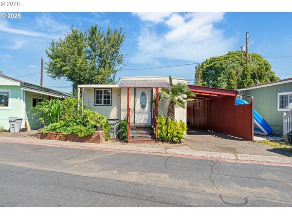 8951 SE FULLER RD, Unit 7, Happy Valley, OR 97086