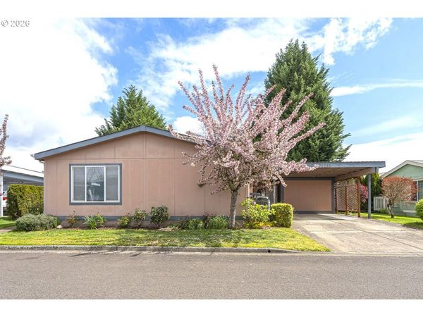 1230 SW EMMA DR, McMinnville, OR 97128