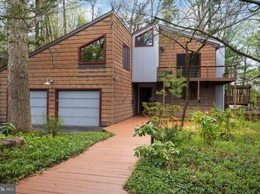 854 THOMAS STREET, STATE COLLEGE, PA 16803