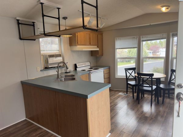 260 NW Golden Hills, Unit 42, Pullman, WA 99163