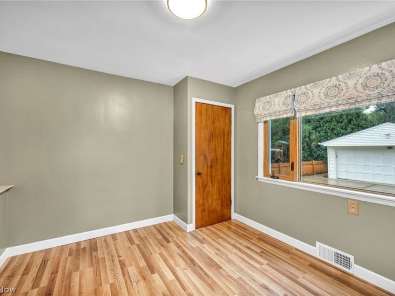 24000 Knickerbocker Road, Bay Village, OH 44140 Photo 7