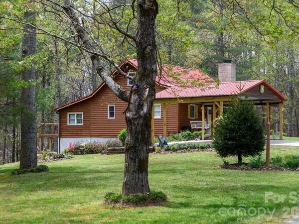 3860 Dixon Hill Place , Lenoir, NC 28645