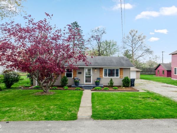 525 Park Avenue , Greenwood, IN 46143