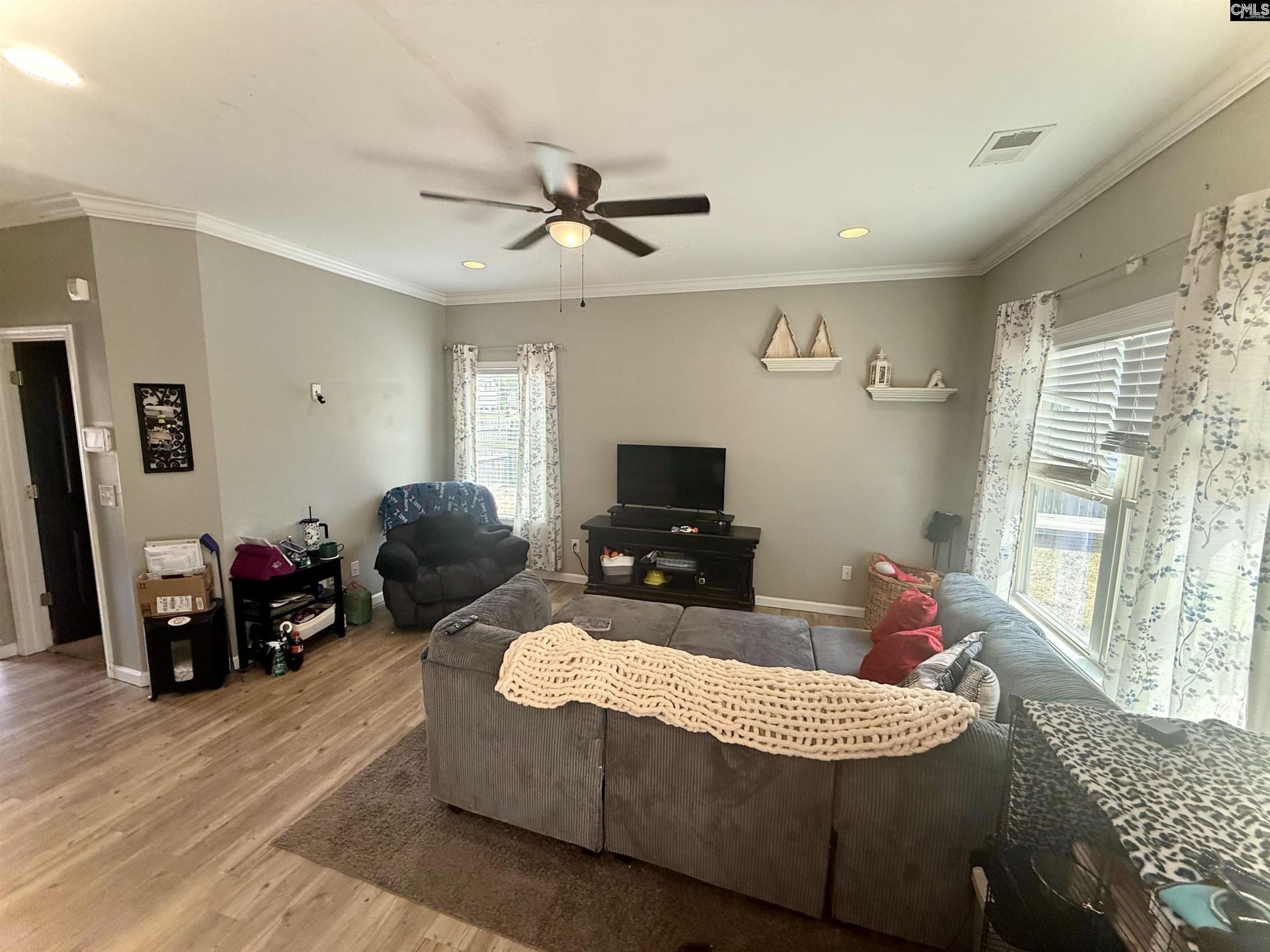 161 Graceland Court Photo 10