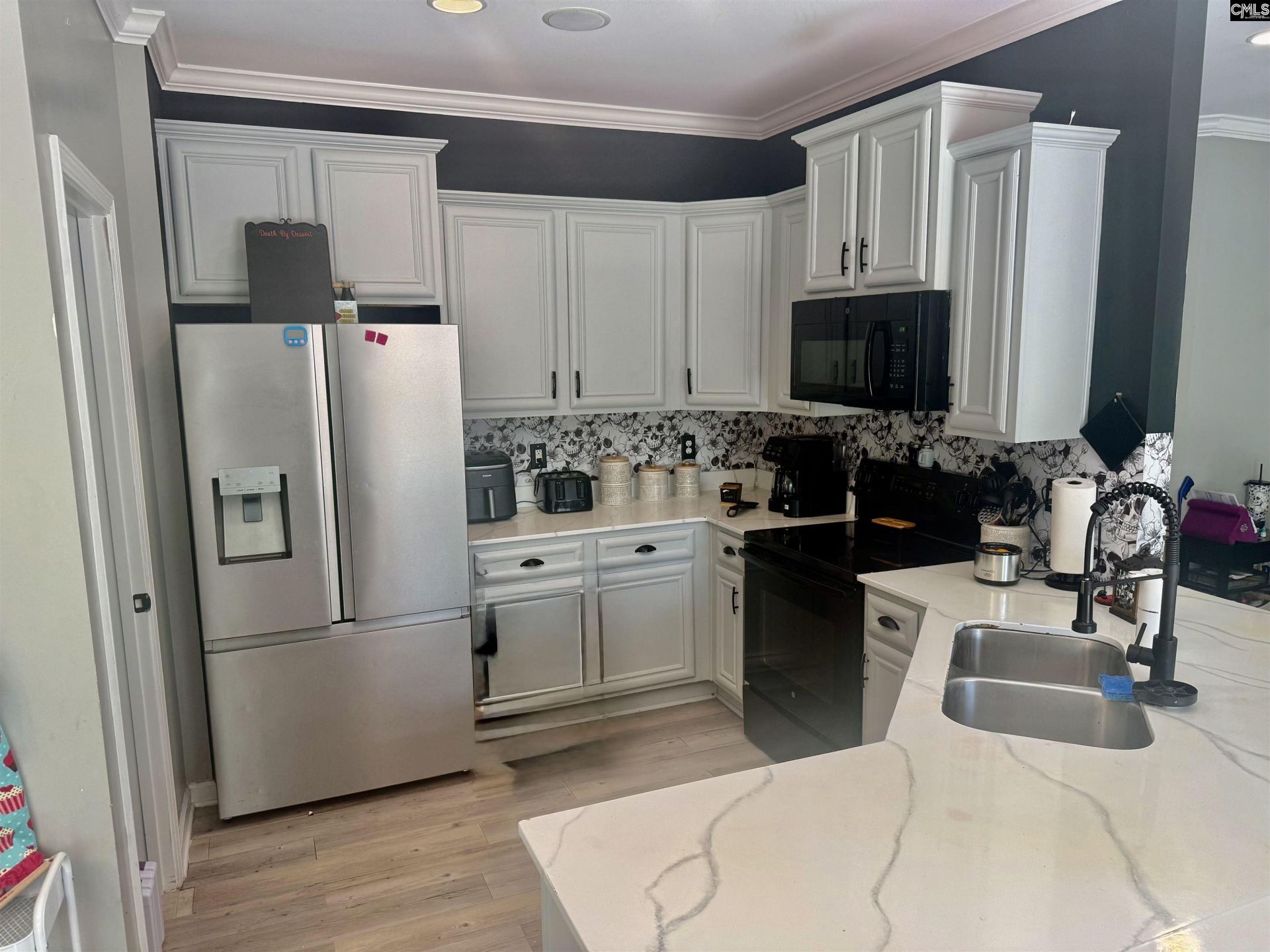 161 Graceland Court Photo 12