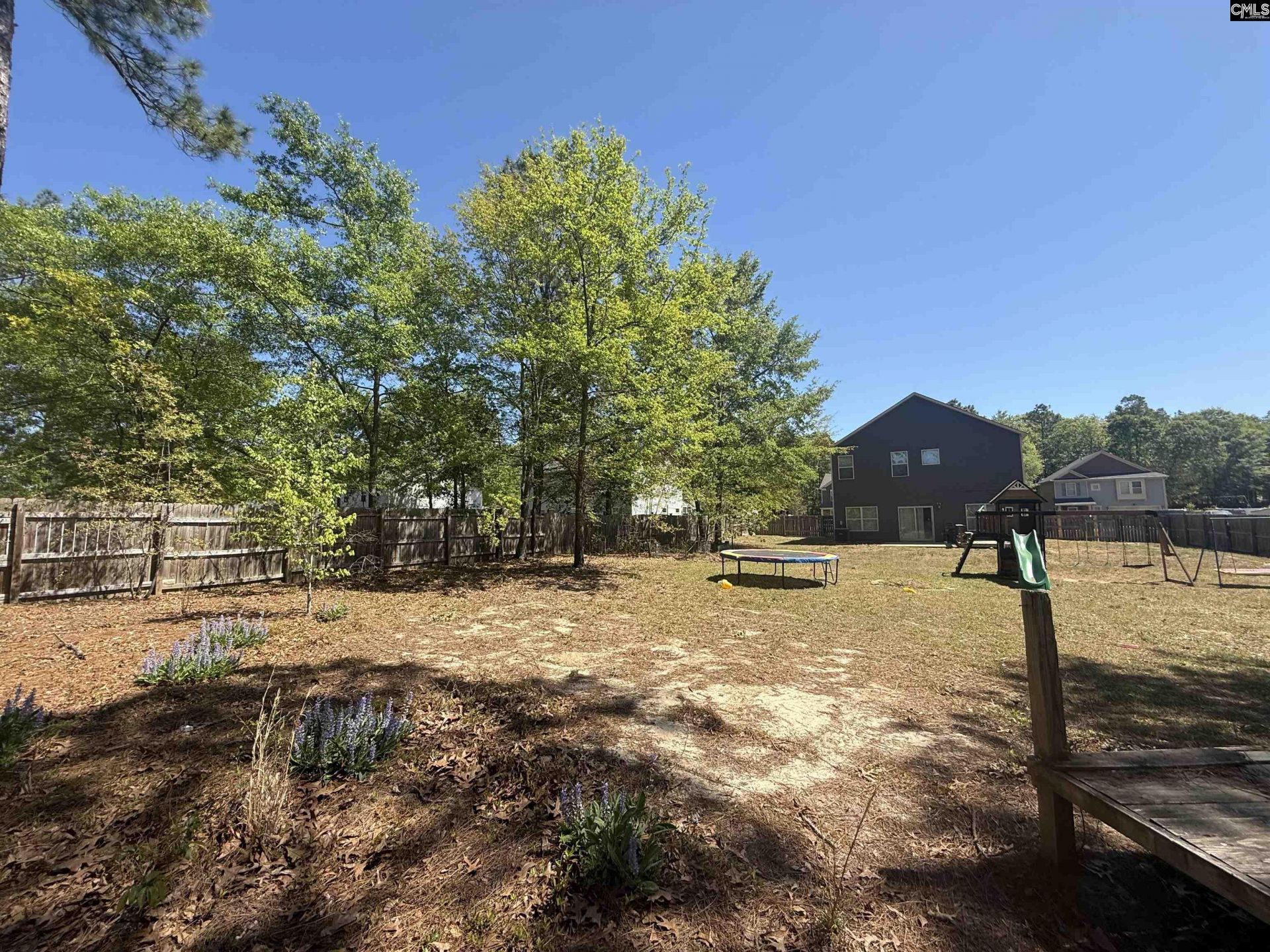 161 Graceland Court Photo 18