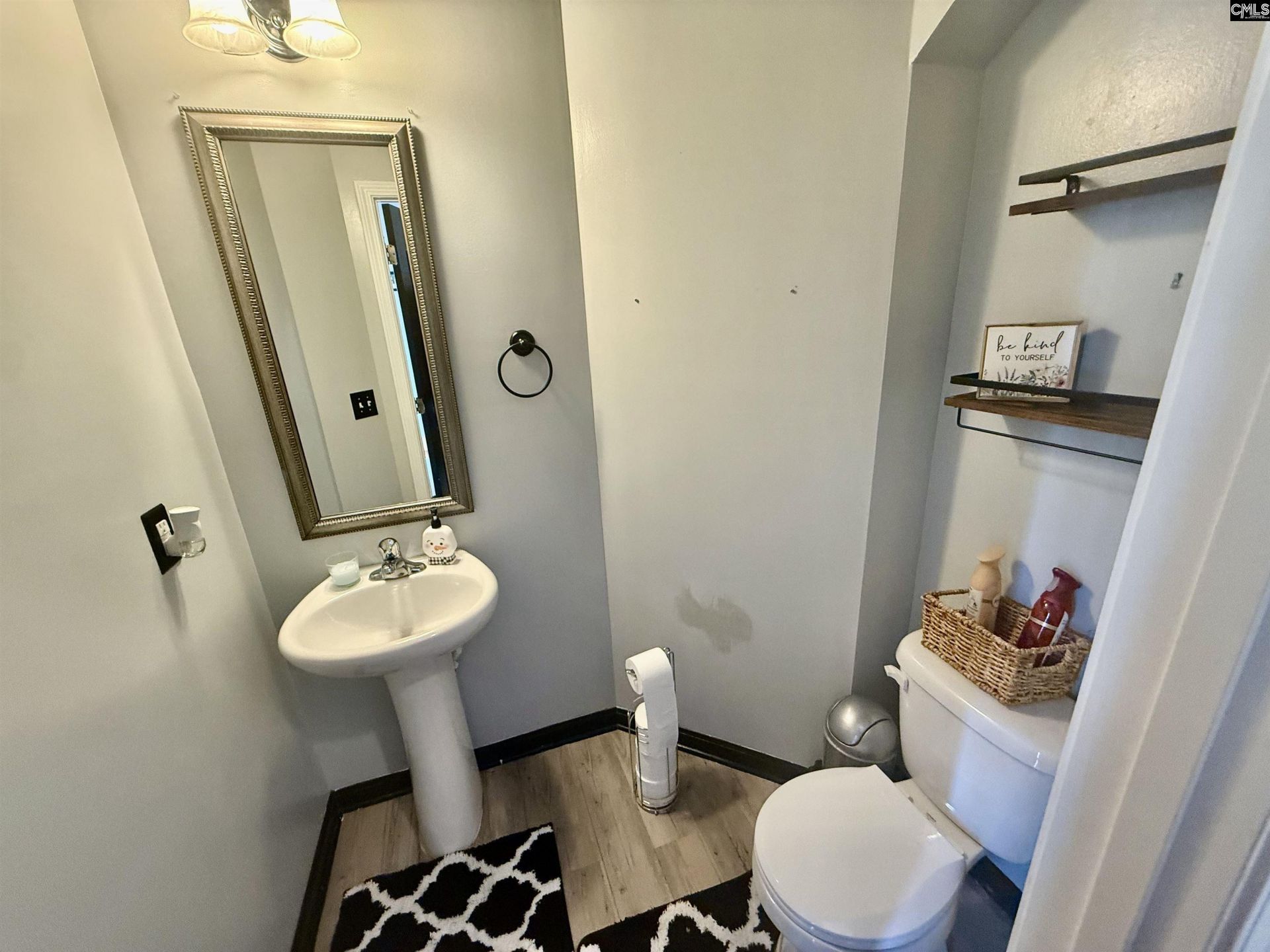 161 Graceland Court Photo 4