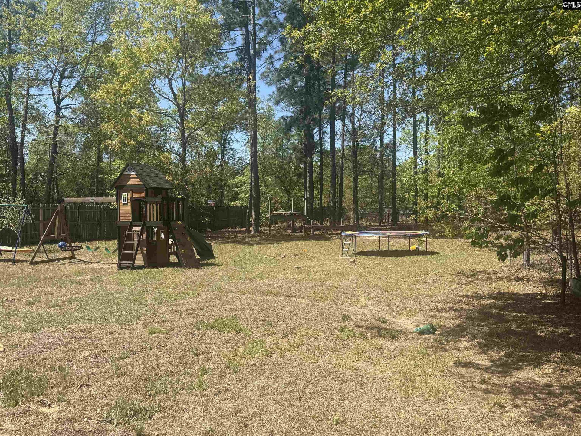 161 Graceland Court Photo 7