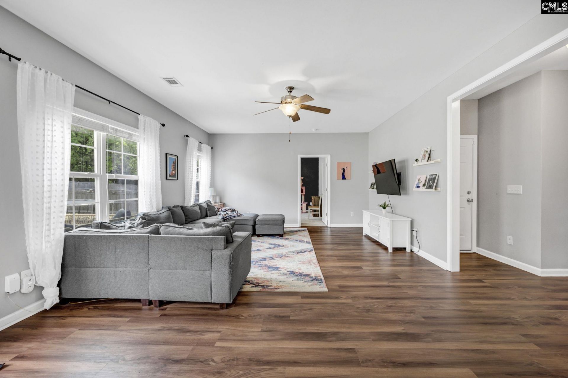 320 Eagle Pointe Drive Photo 14