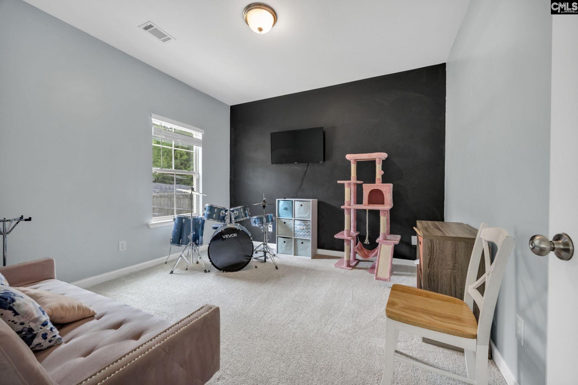 320 Eagle Pointe Drive Photo 16