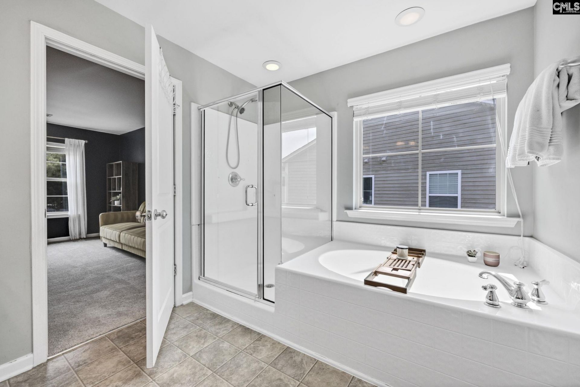 320 Eagle Pointe Drive Photo 26