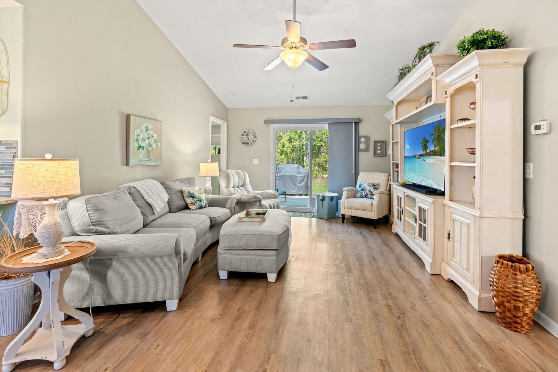 1640 Hack Ct. Photo 12