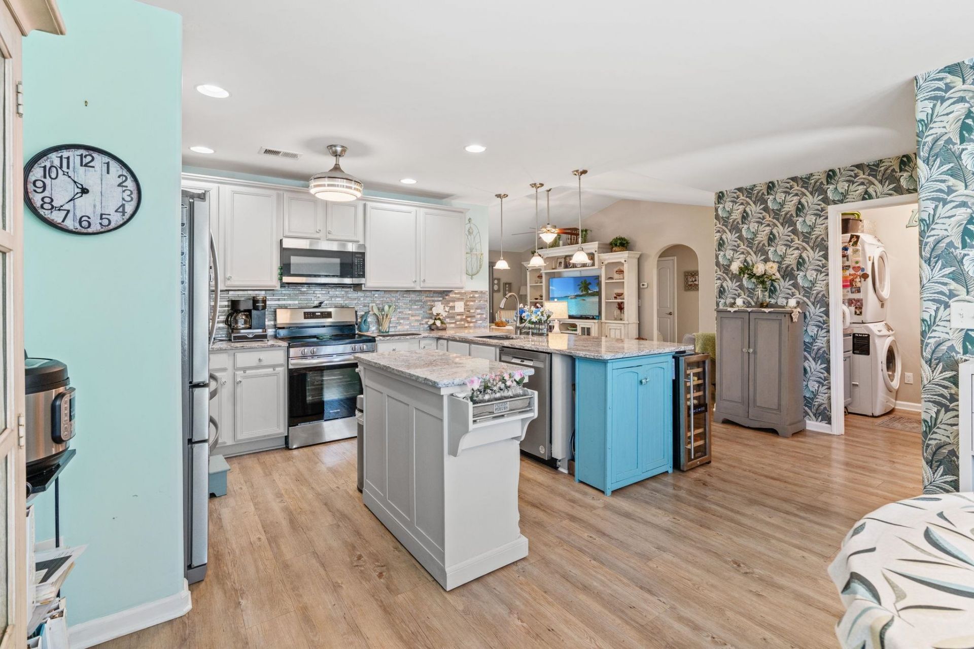 1640 Hack Ct. Photo 6