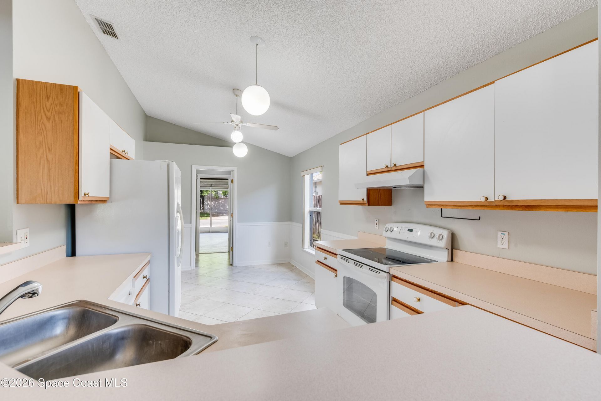 1563 Vista Lake Circle , Melbourne, FL 32904 Photo