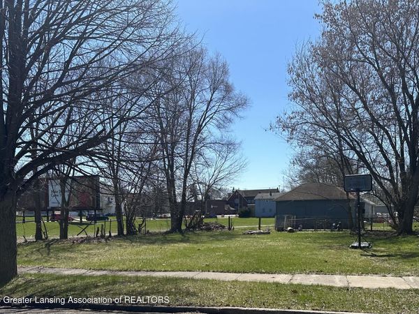 408 Isbell Street, Lansing, MI 48910