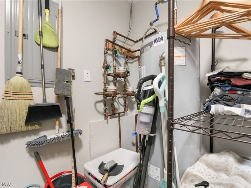 12445 Cleveland Avenue NW, Uniontown, OH 44685 Photo 18