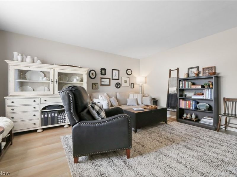 12445 Cleveland Avenue NW, Uniontown, OH 44685 Photo 28